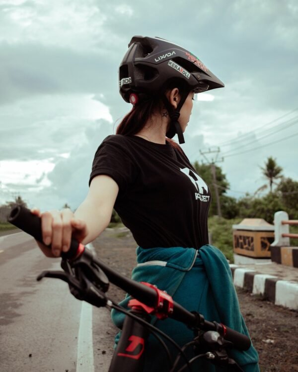 AeroShield Cycling Helmet