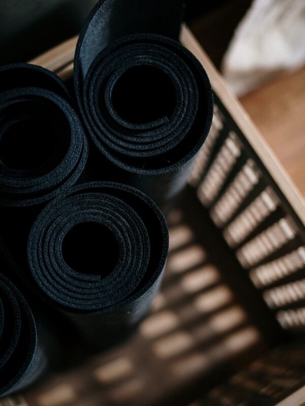 FlowGrip Non-Slip Yoga Mat (6 mm)